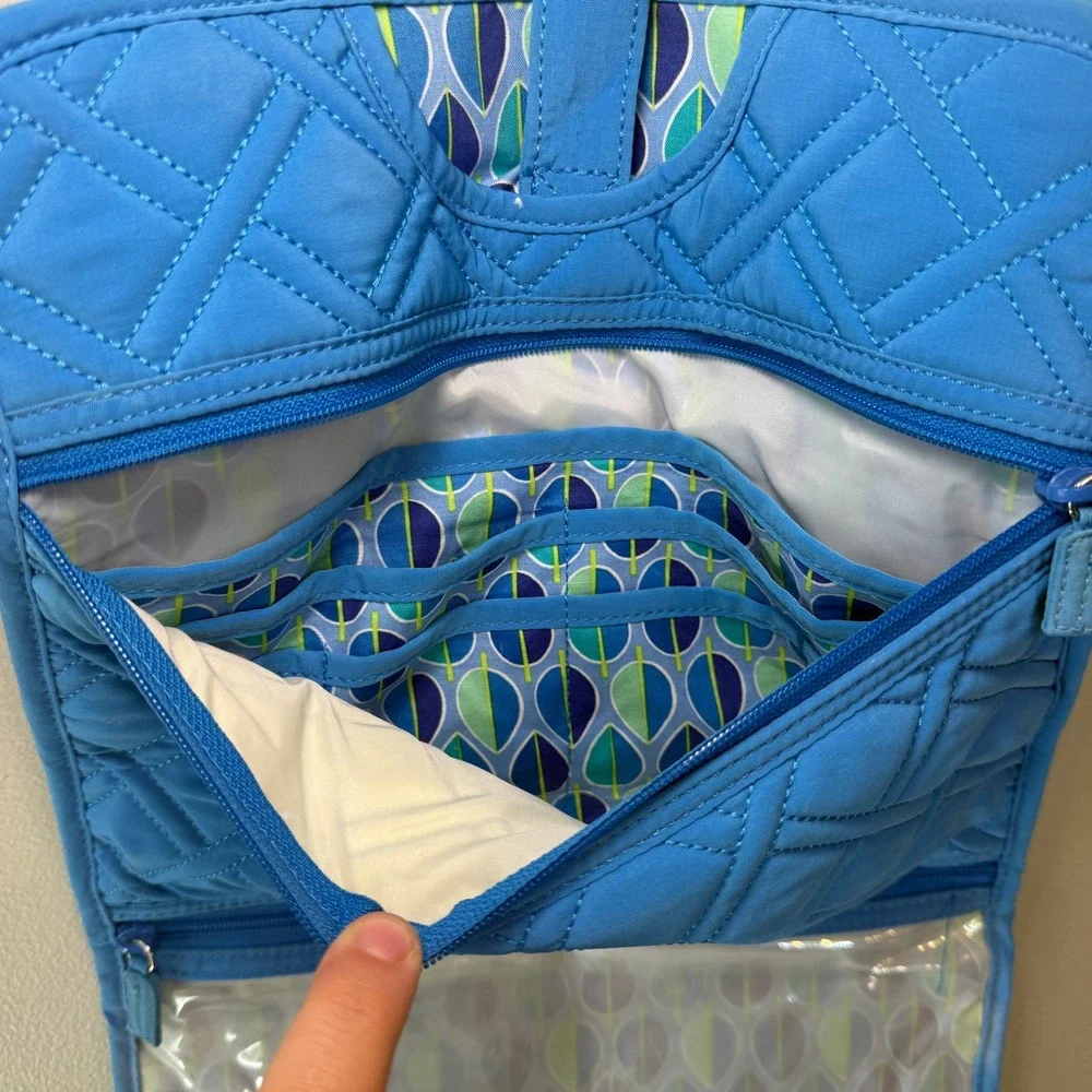 Vera Bradley Turquoise Blue Quilted Microfiber Hanging Travel Toiletry Organizer